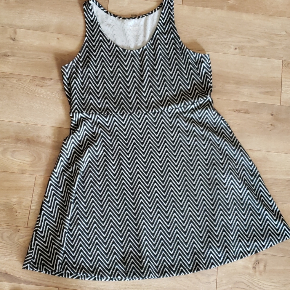 Mossimo Flowy Dress - XL